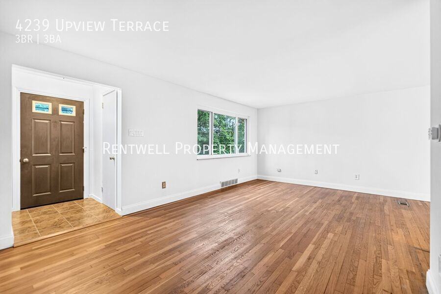 4239 Upview Ter - Photo 6 of 48