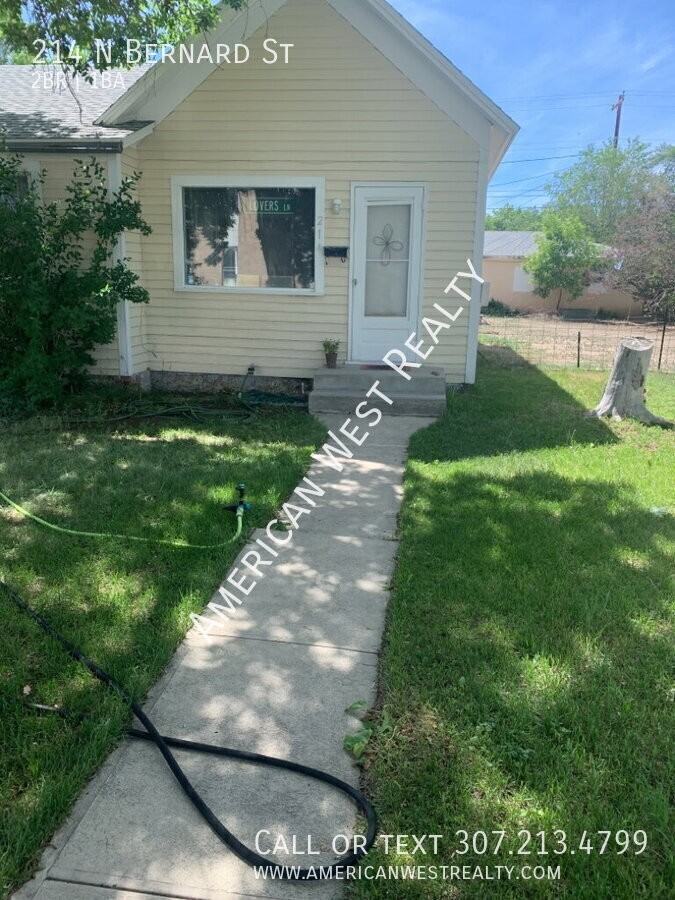 214 N Bernard St - Photo 2 of 7