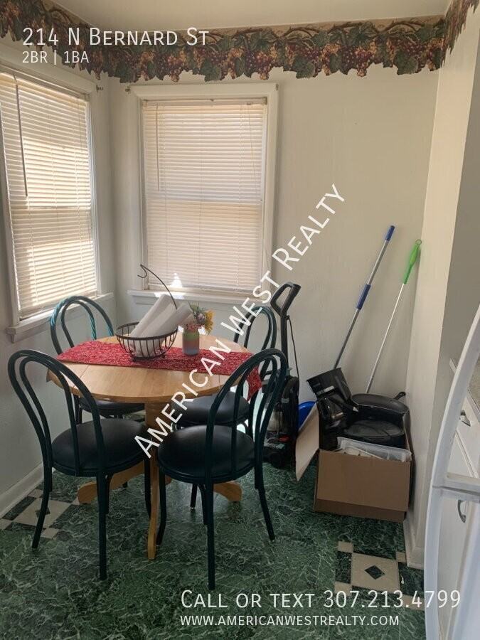 214 N Bernard St - Photo 4 of 7