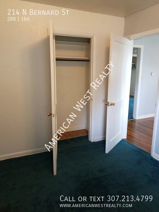 214 N Bernard St - Photo 7 of 7