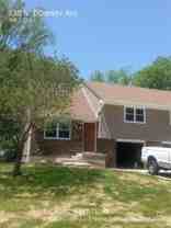 330 N Downey Ave - Photo 1 of 1