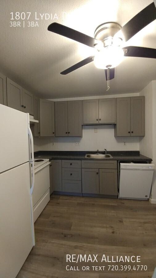 1807 Lydia Dr #103 - Photo 4 of 14