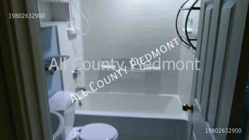 1544 Pecan Ave - Photo 7 of 9