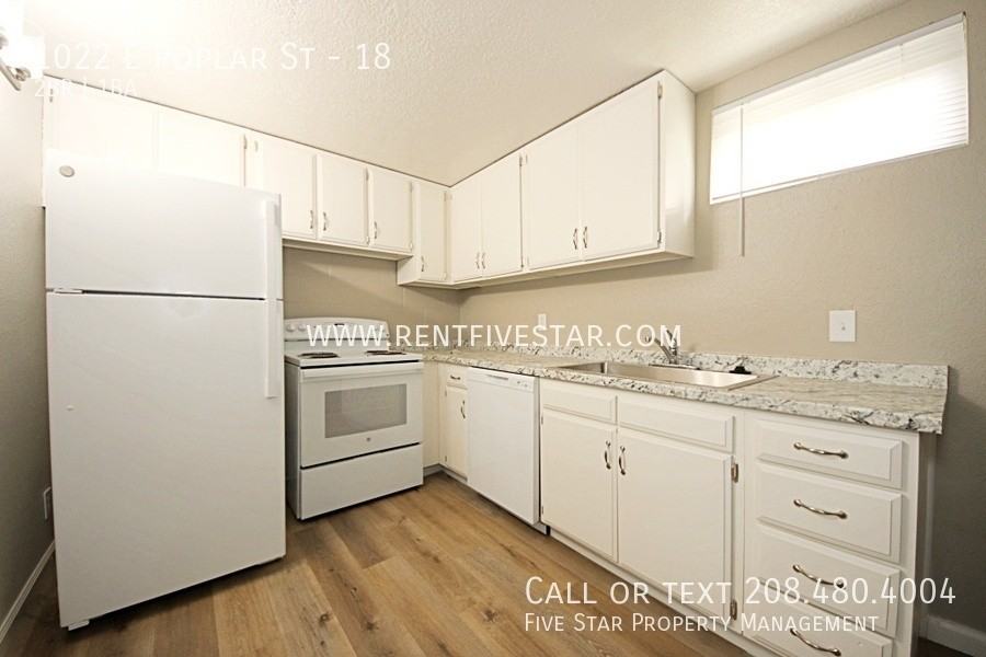 1022 E Poplar St #18 - Photo 4 of 14