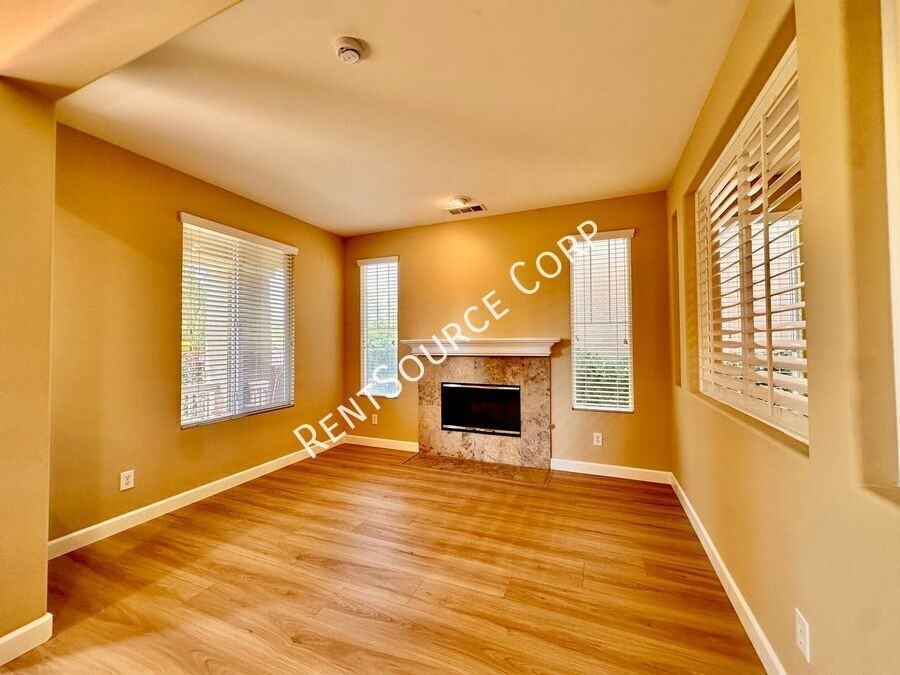 24162 Willowbrooke Ct - Photo 5 of 39