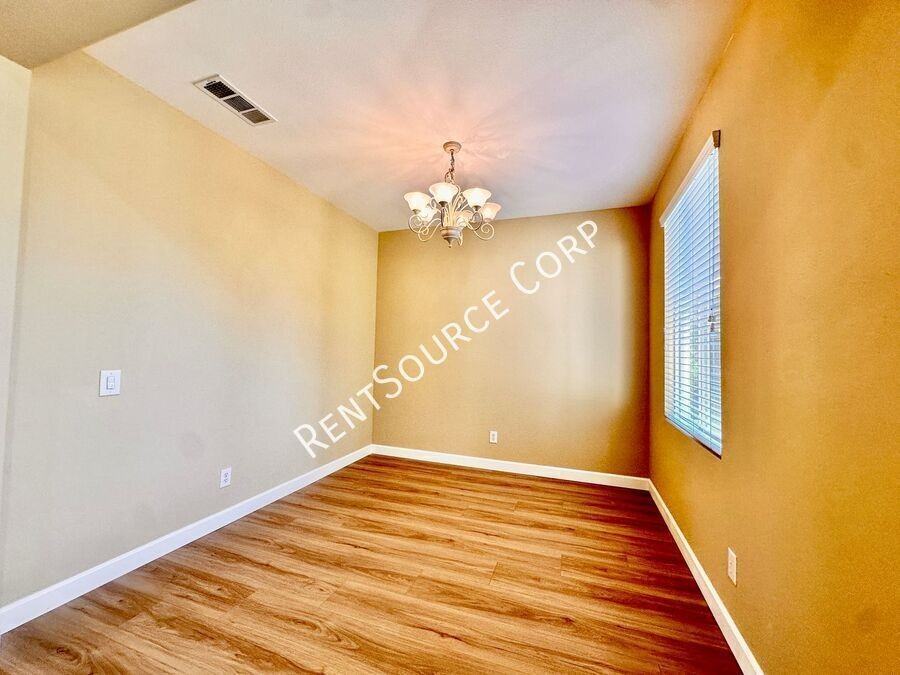 24162 Willowbrooke Ct - Photo 6 of 39