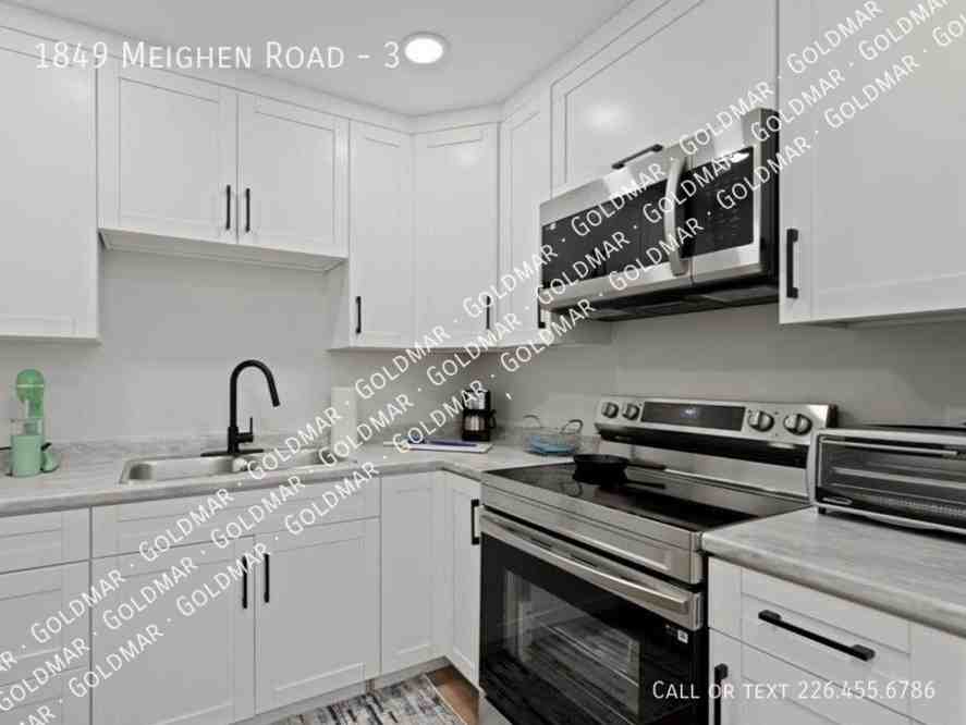 1849 Meighen Rd #3 - Photo 4 of 6
