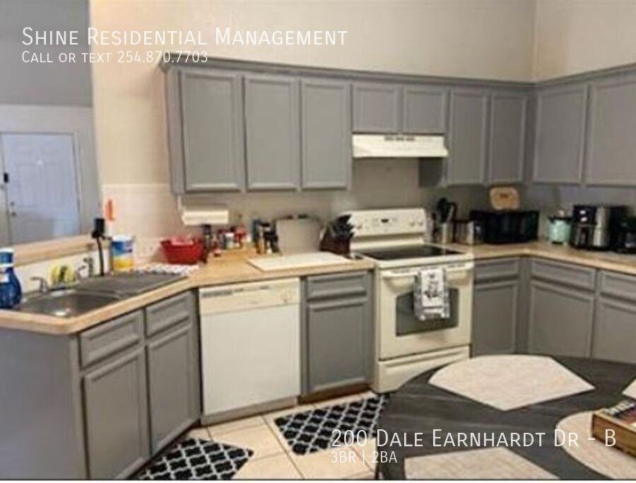 200 Dale Earnhardt Dr #B - Photo 2 of 7