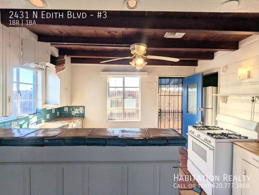 2431 N Edith Blvd #3 - Photo 2 of 18