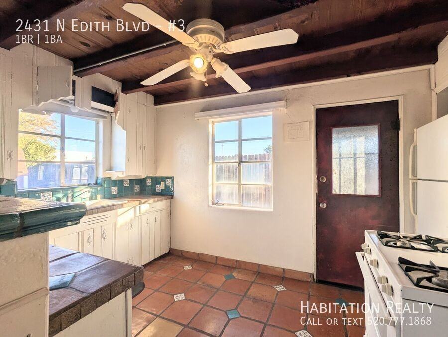 2431 N Edith Blvd #3 - Photo 3 of 18