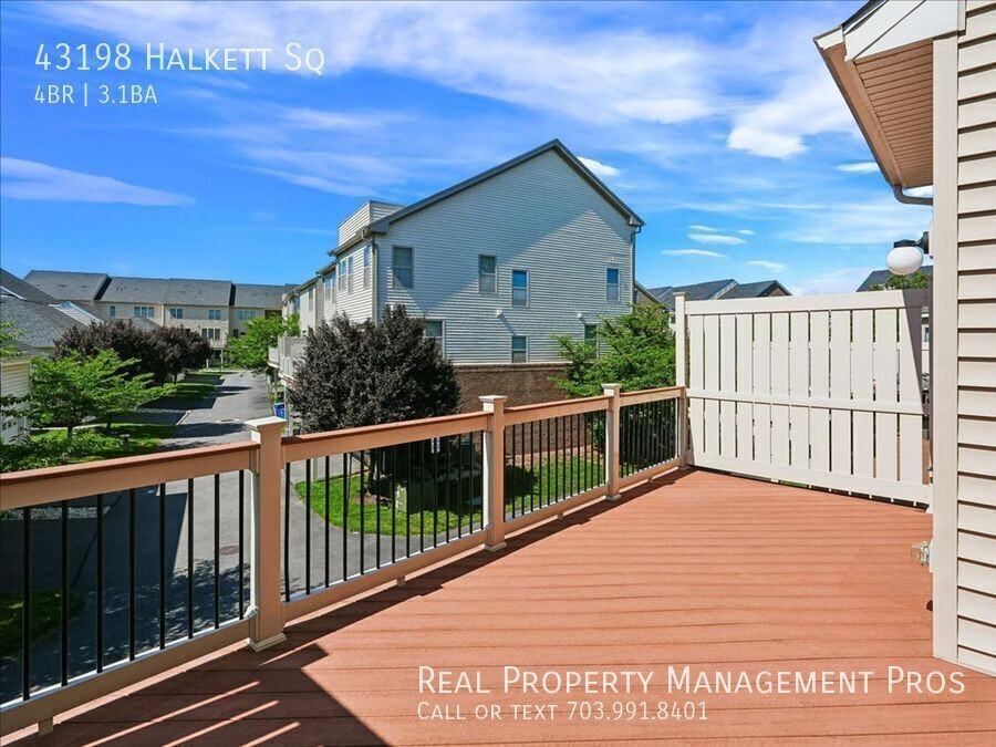 43198 Halkett Sq - Photo 7 of 50