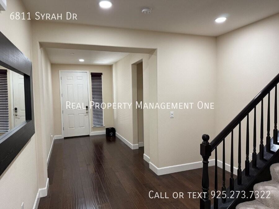6811 Syrah Dr - Photo 6 of 42