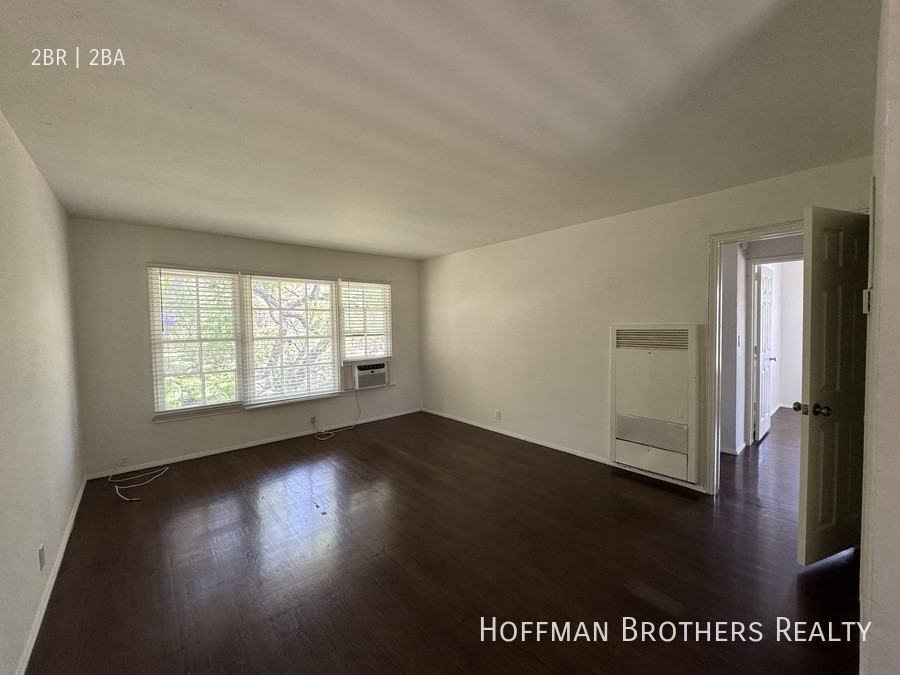 5959 Cahuenga Blvd #D - Photo 3 of 10
