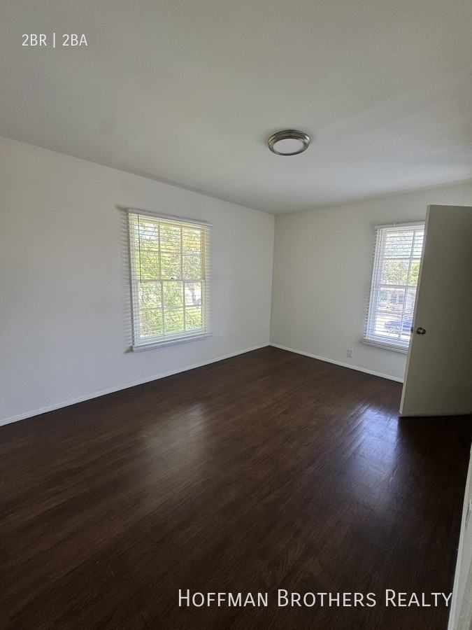 5959 Cahuenga Blvd #D - Photo 5 of 10