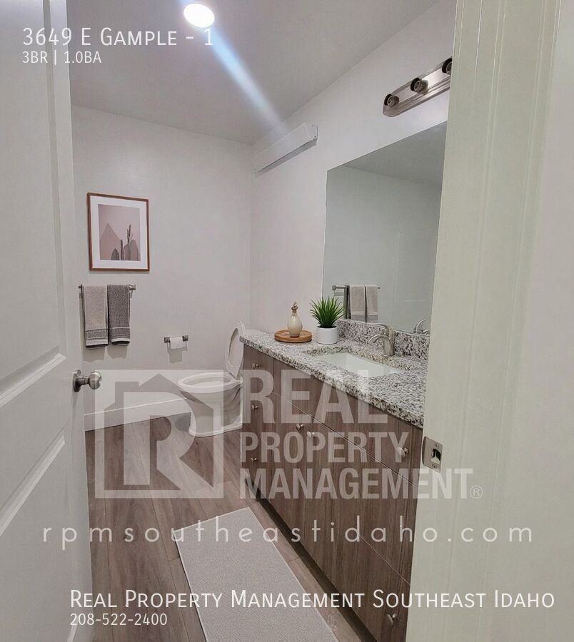 3649 E Gample Ave #1 - Photo 5 of 16