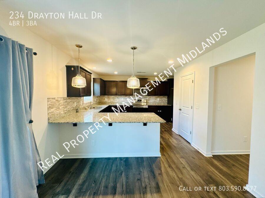 234 Drayton Hall Dr - Photo 3 of 17