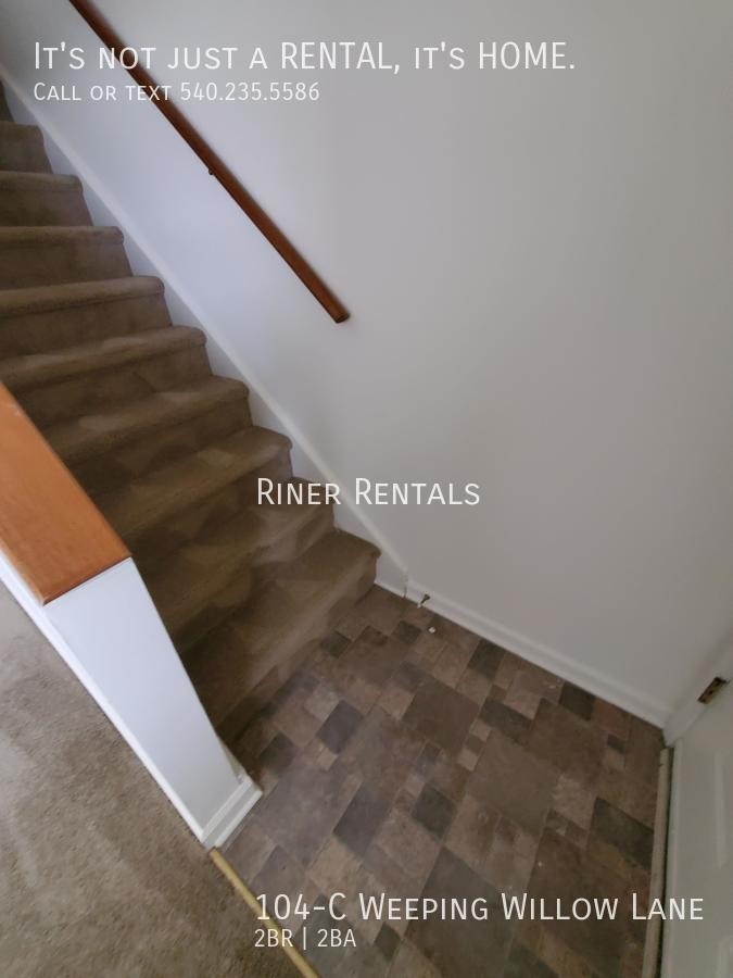 104 Weeping Willow Ln Apt C - Photo 3 of 22
