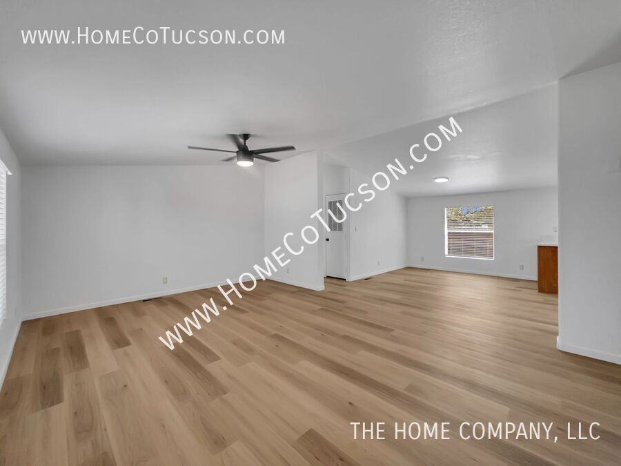 6253 E Window Ridge Ln - Photo 5 of 36