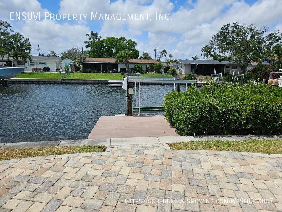 4530 14th Way Ne - Photo 4 of 22