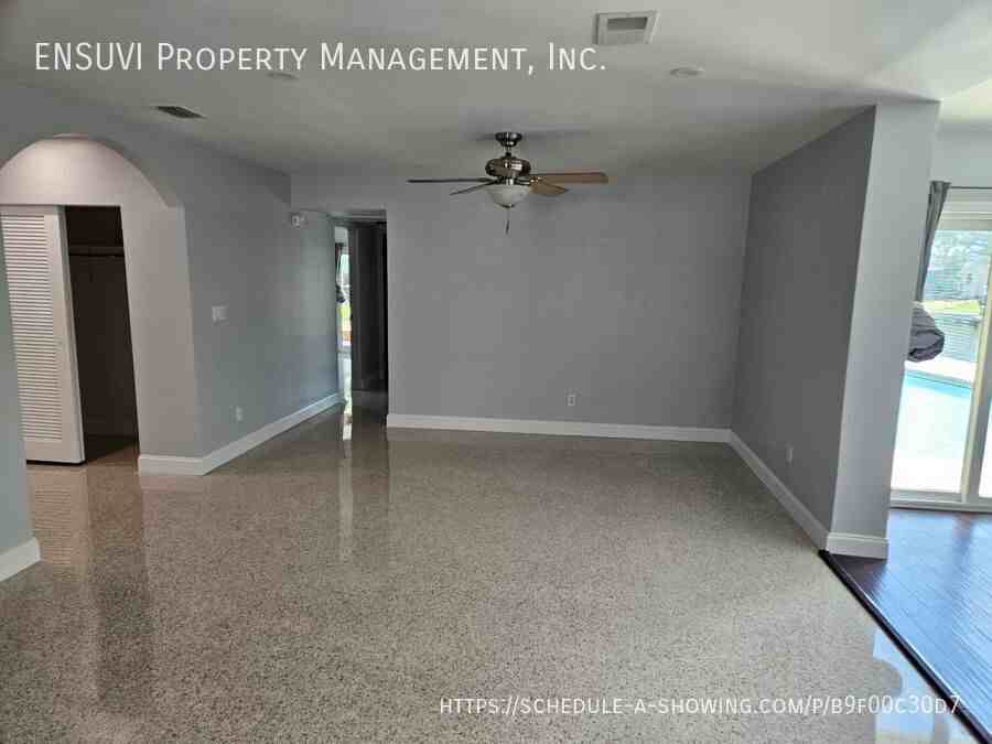 4530 14th Way Ne - Photo 7 of 22
