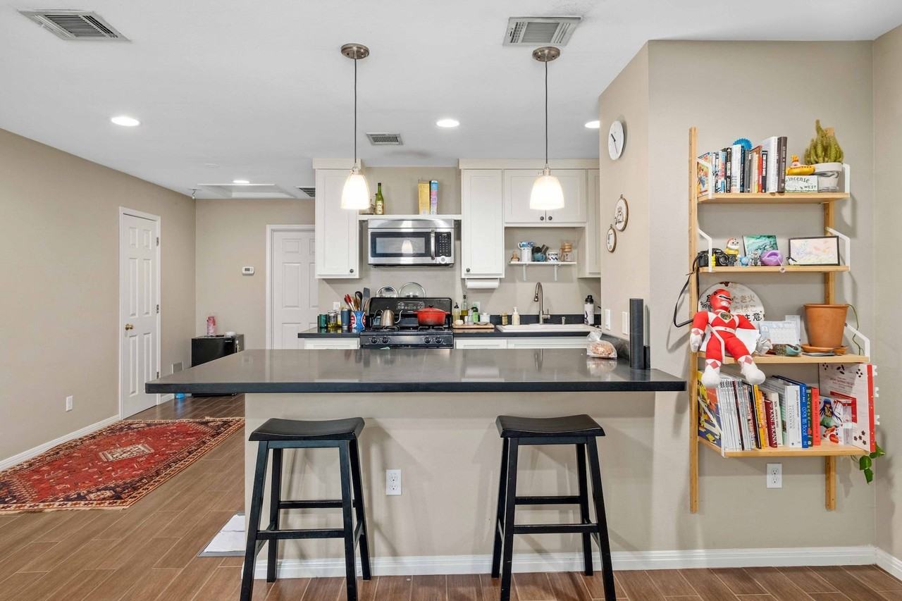 3822 Ridgelea Dr #B - Photo 6 of 14