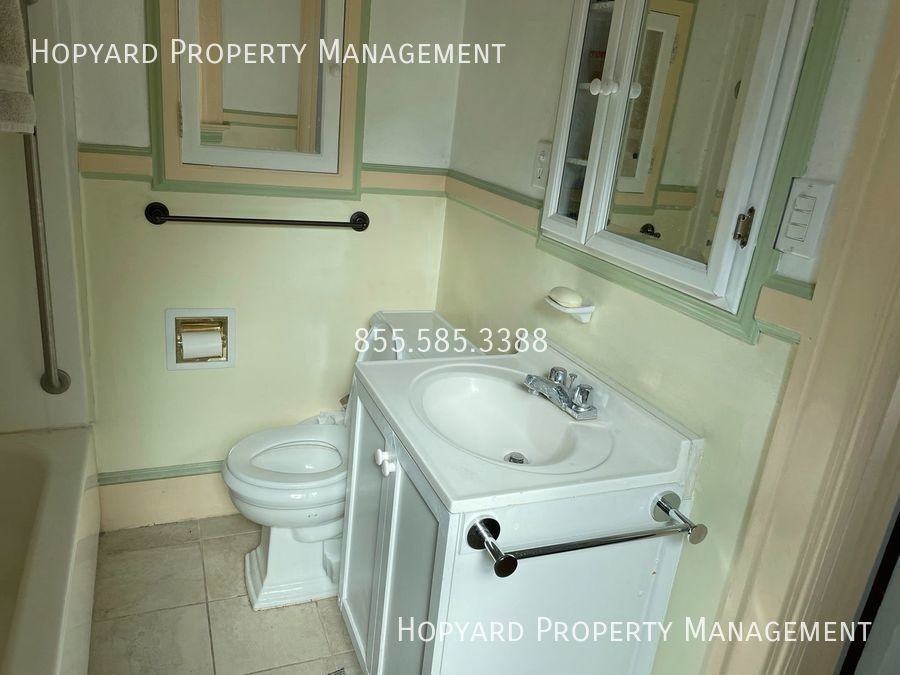 737 S 11th St #3 - Photo 6 of 8