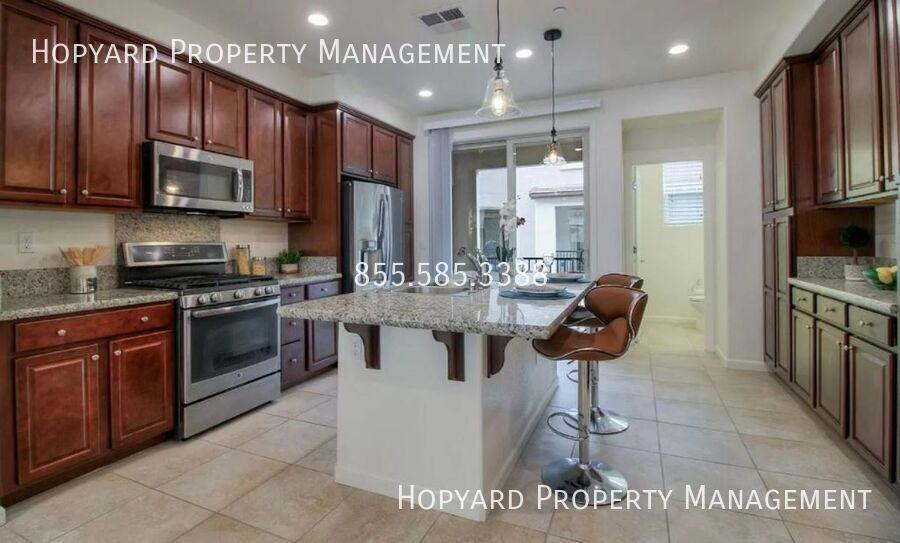 215 Siderno Ct - Photo 4 of 13