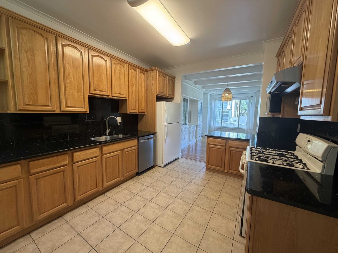 1364 Broadway - Photo 3 of 11