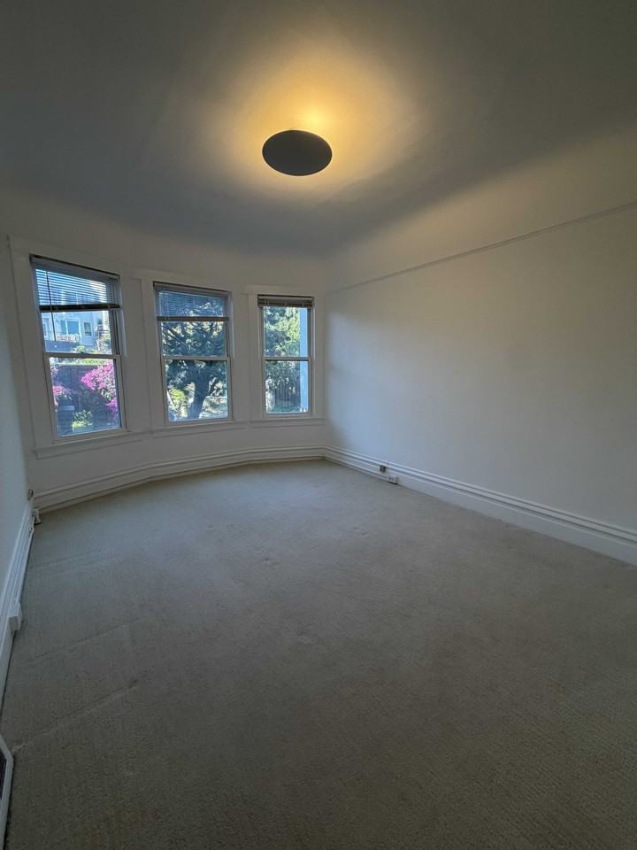 1364 Broadway - Photo 4 of 11