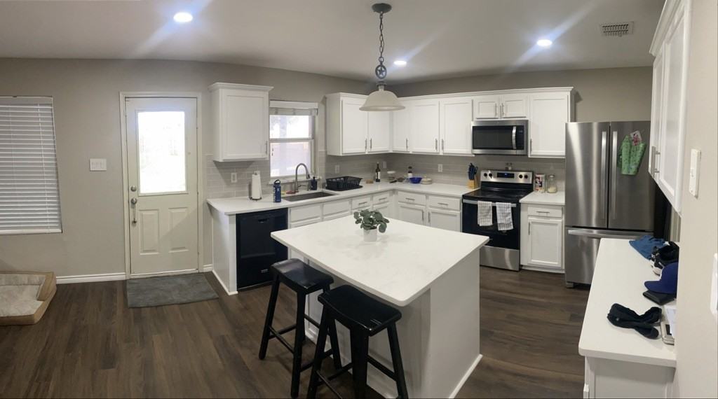 2201 White Pine Dr - Photo 2 of 13