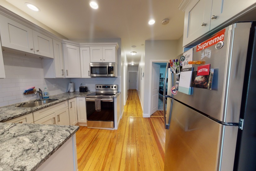 1 Bed / 1 Bath Apartment in East Boston - Photo 2 of 13