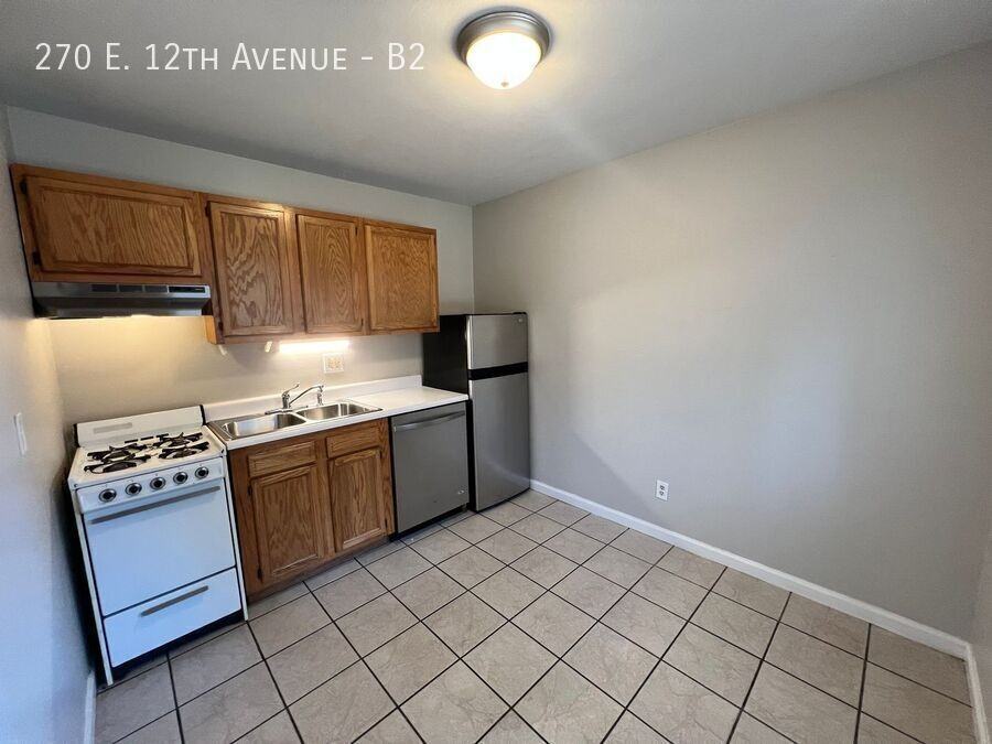 270 E 12th Ave #B2 - Photo 3 of 22