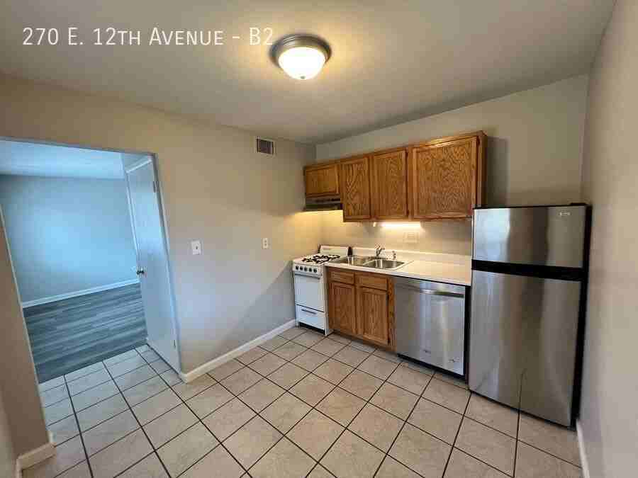 270 E 12th Ave #B2 - Photo 4 of 22