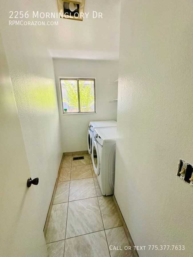 2256 Morninglory Dr - Photo 3 of 7