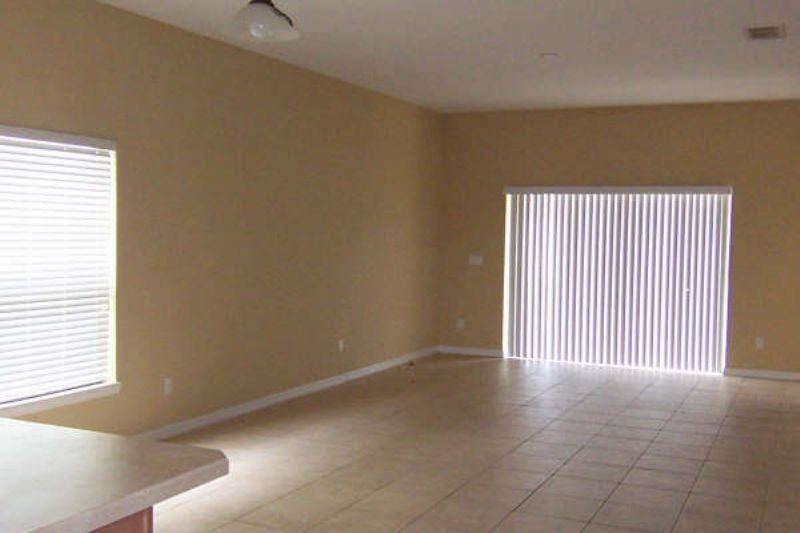 2103 Congress Ln - Photo 5 of 22