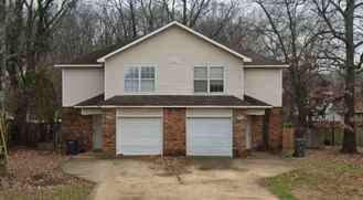 1305 Loberg Ln #B - Photo 1 of 1