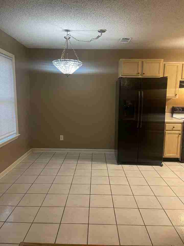 1305 Loberg Ln #B - Photo 4 of 15