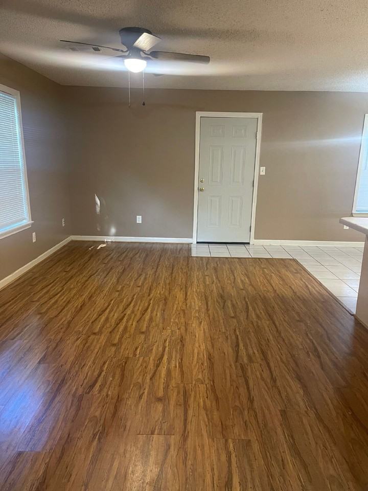 1305 Loberg Ln #B - Photo 5 of 15
