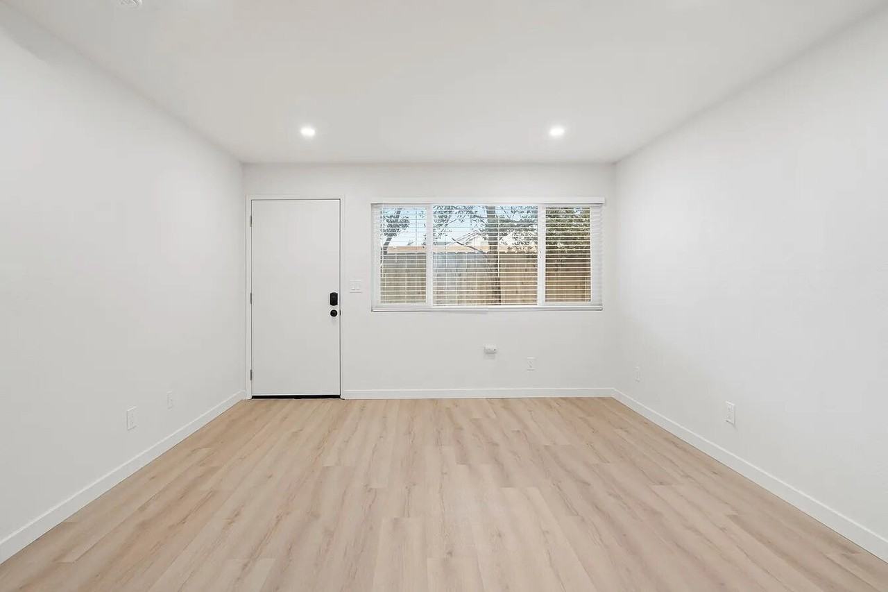 1572 13th St - Photo 7 of 16
