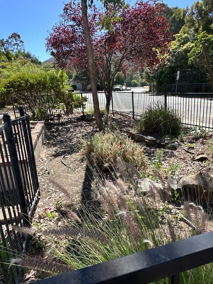 2140 Loomis St - Photo 2 of 22