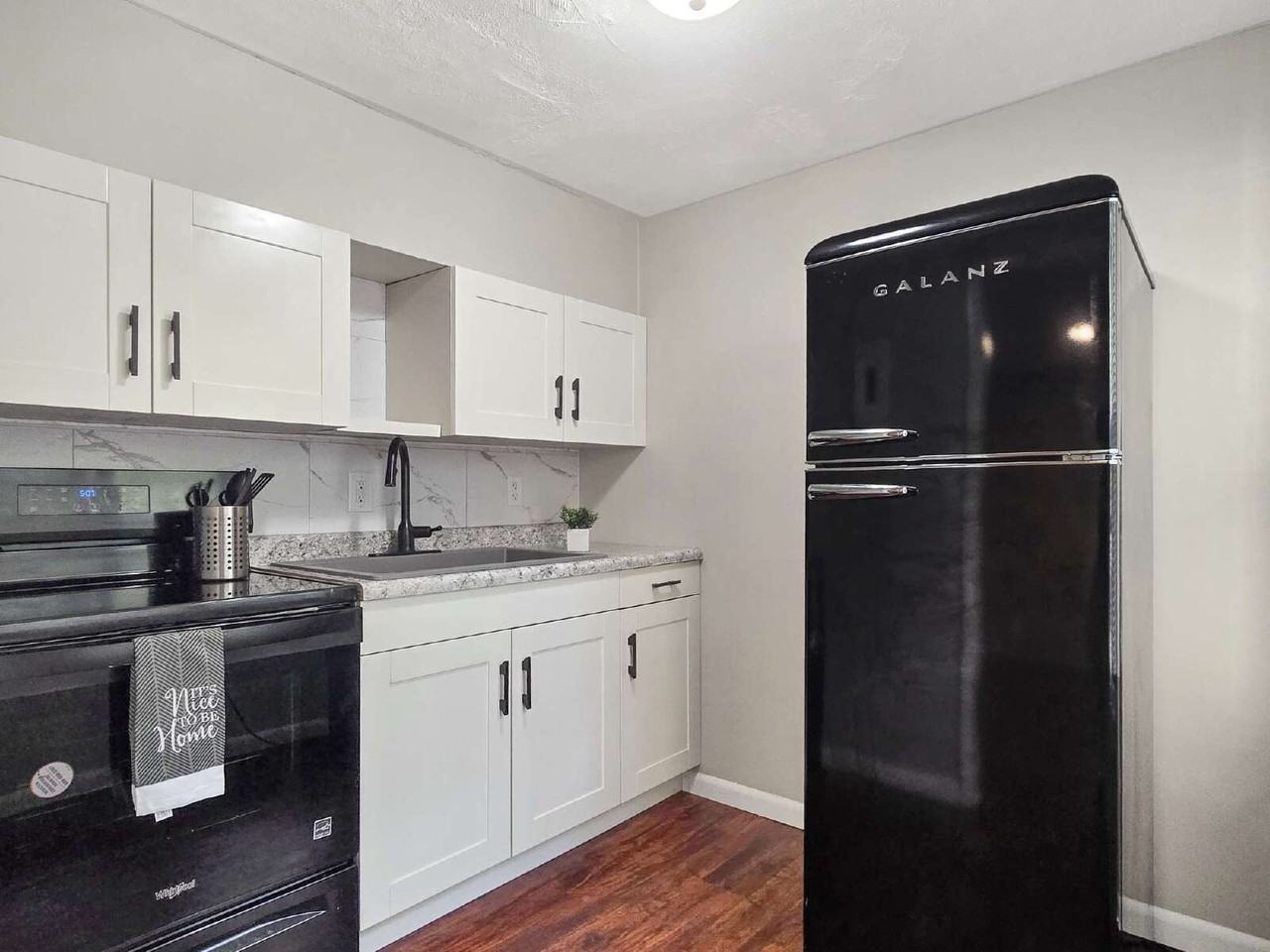 1500 S Lowell Ave #3N - Photo 3 of 19