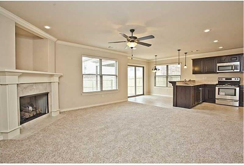 2669 N Miranda Ave - Photo 2 of 16