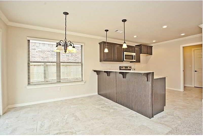 2669 N Miranda Ave - Photo 6 of 16