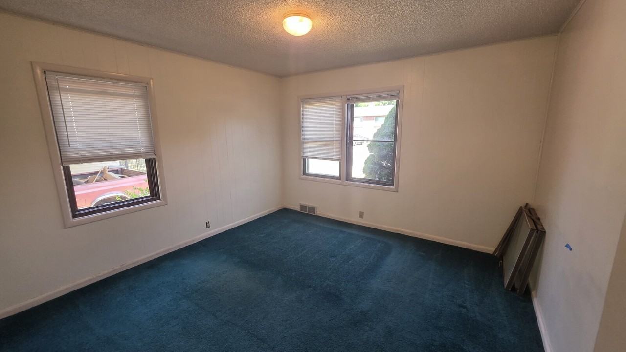 3565 Eccles Ave #UP - Photo 4 of 19