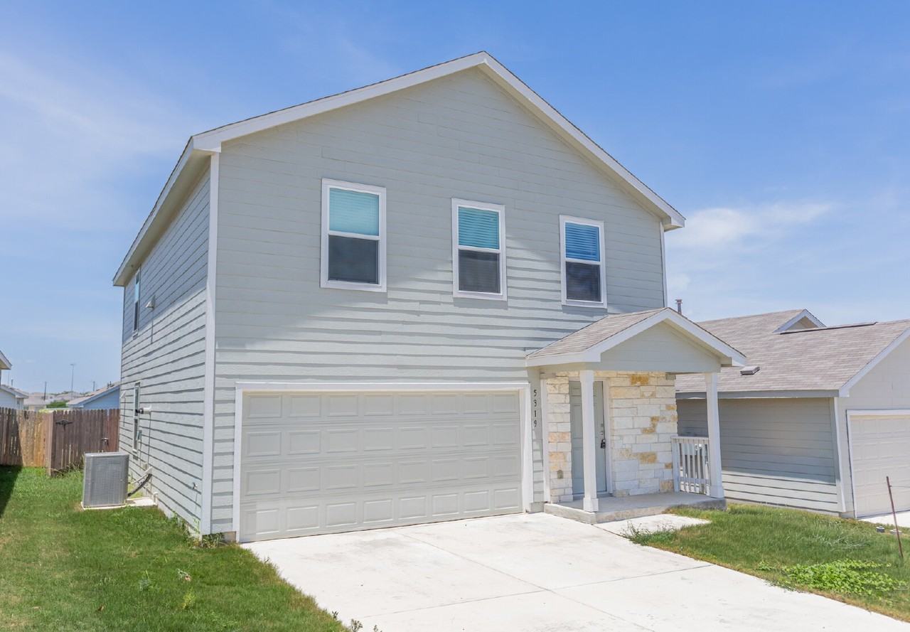 5319 Hornbeck Hts - Photo 3 of 50