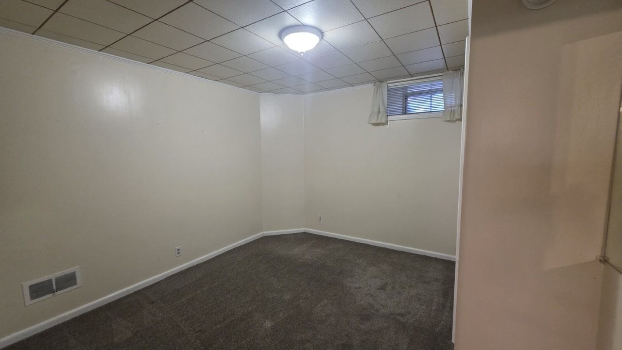 3565 Eccles Ave #DOWN - Photo 5 of 10