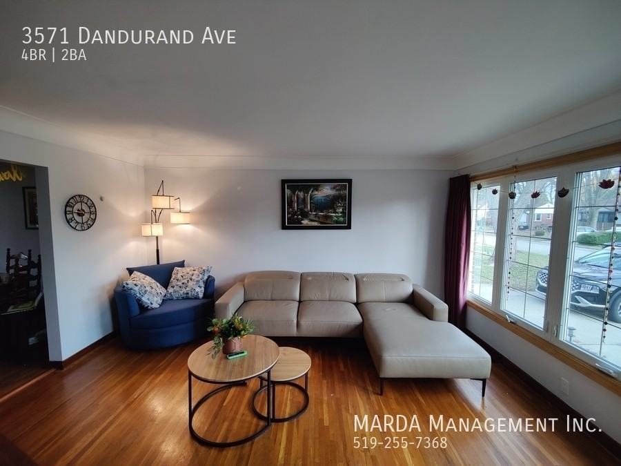 3571 Dandurand Ave - Photo 2 of 18