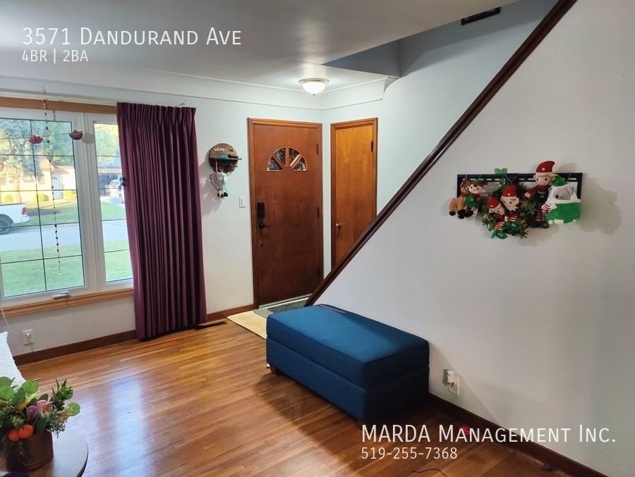 3571 Dandurand Ave - Photo 4 of 18