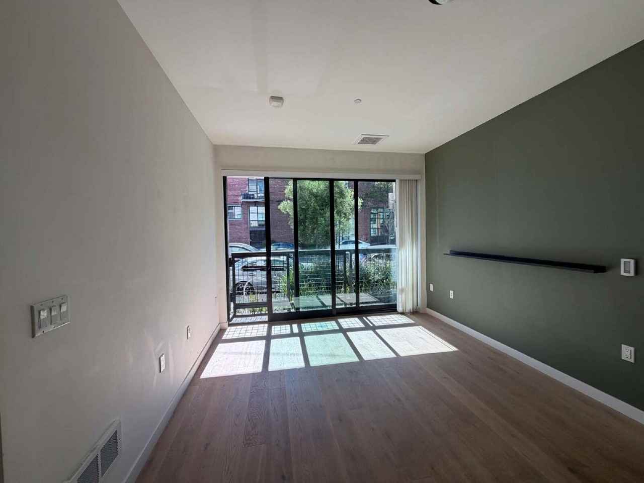 815 Tennessee St #111 - Photo 5 of 21