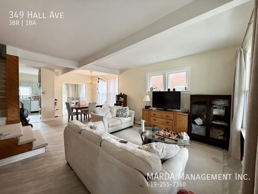349 Hall Ave - Photo 3 of 27